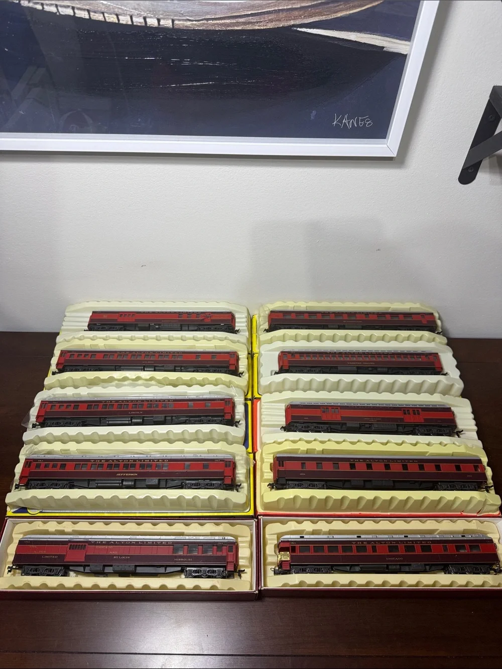 AHM/Rivarossi The Alton Limited 1920’s HO Scale 10 Piece Passenger Car Set (New)